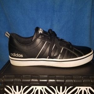Adidas Sneaker